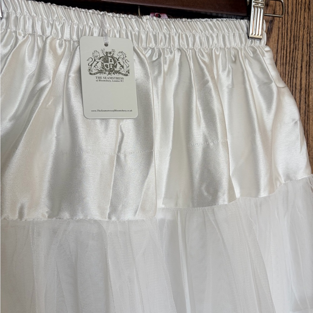 🤍NEWSeamstress Of Bloomsbury🤍White Tiered Tulle Petticoat - Picture 2 of 11